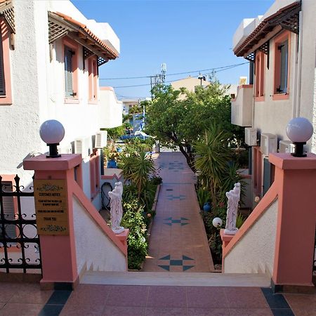 Palmira Apartments Makrýgialos Eksteriør billede