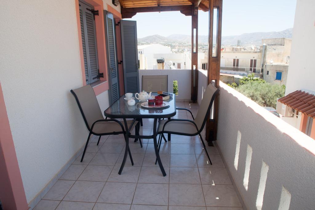 Palmira Apartments Makrýgialos Eksteriør billede