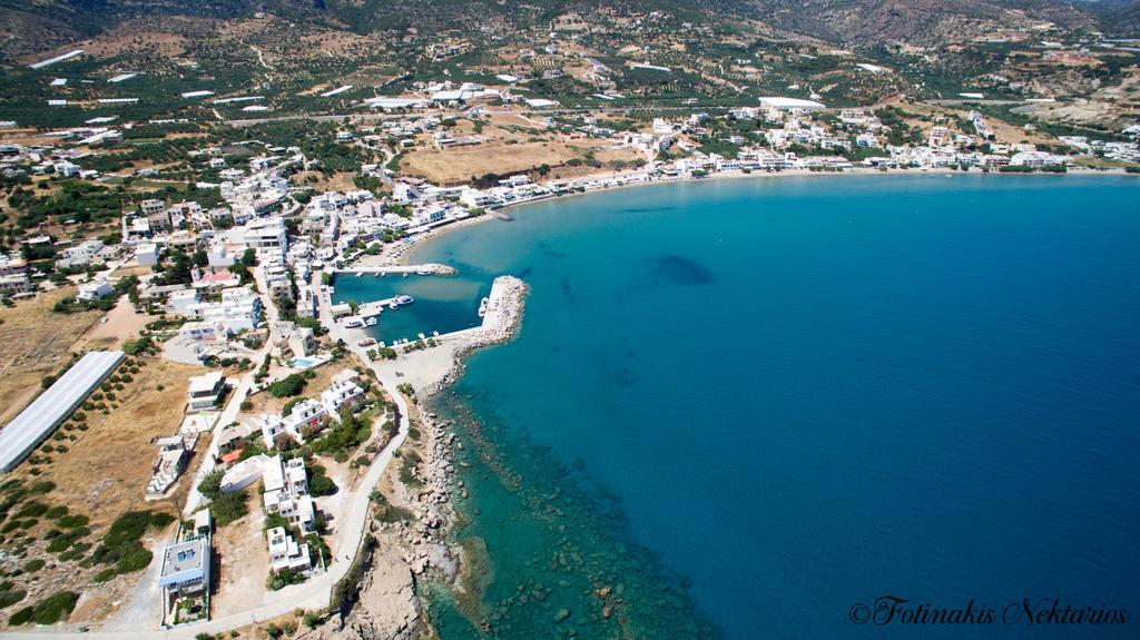 Palmira Apartments Makrýgialos Eksteriør billede