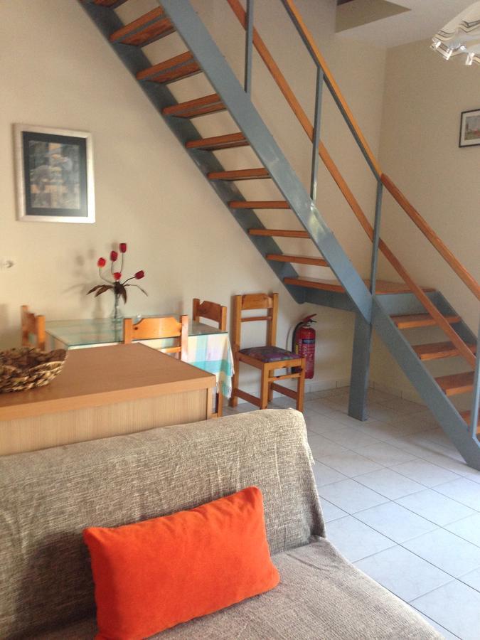 Palmira Apartments Makrýgialos Eksteriør billede