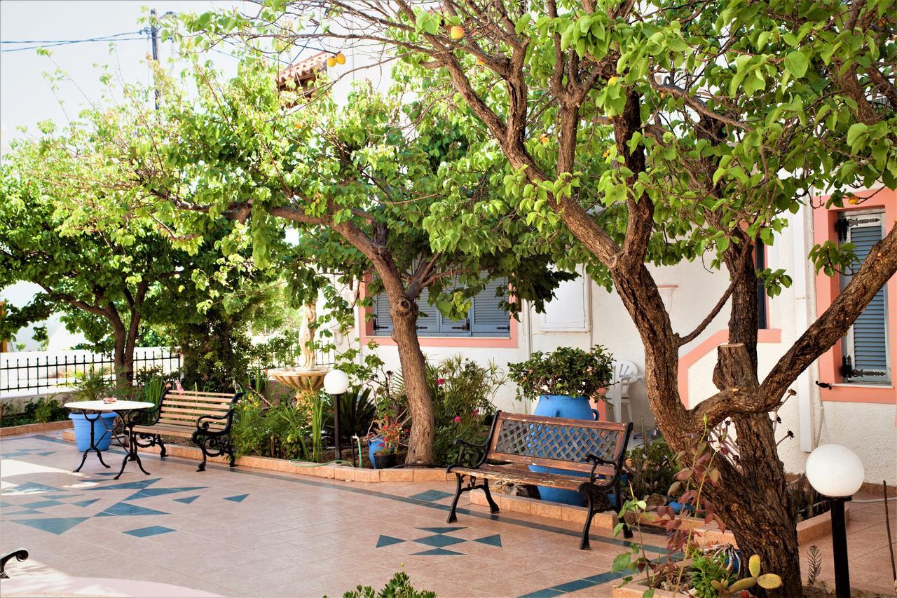Palmira Apartments Makrýgialos Eksteriør billede